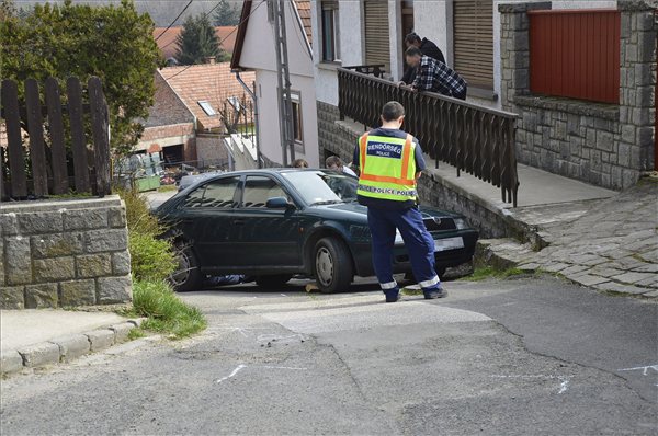 Saját autója gázolt el egy férfit Dunabogdányban 1