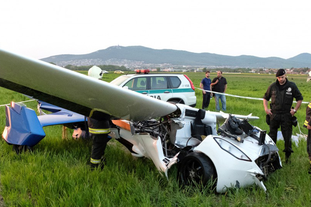 Lezuhant a repülő autó, ami Szlovákiában készül 1