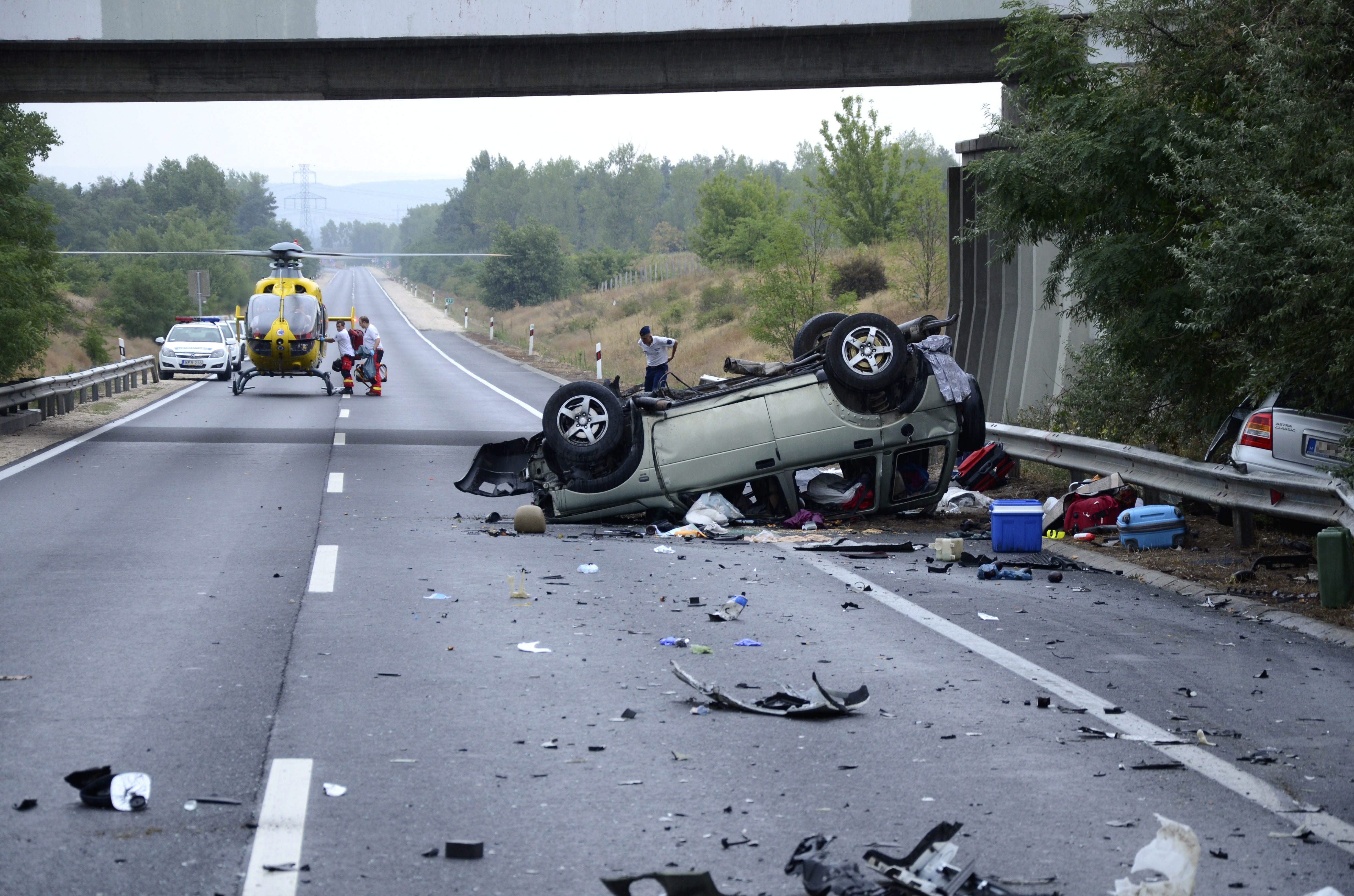 Súlyos tömegkarambol Dunakeszinél, egy ember meghalt 4